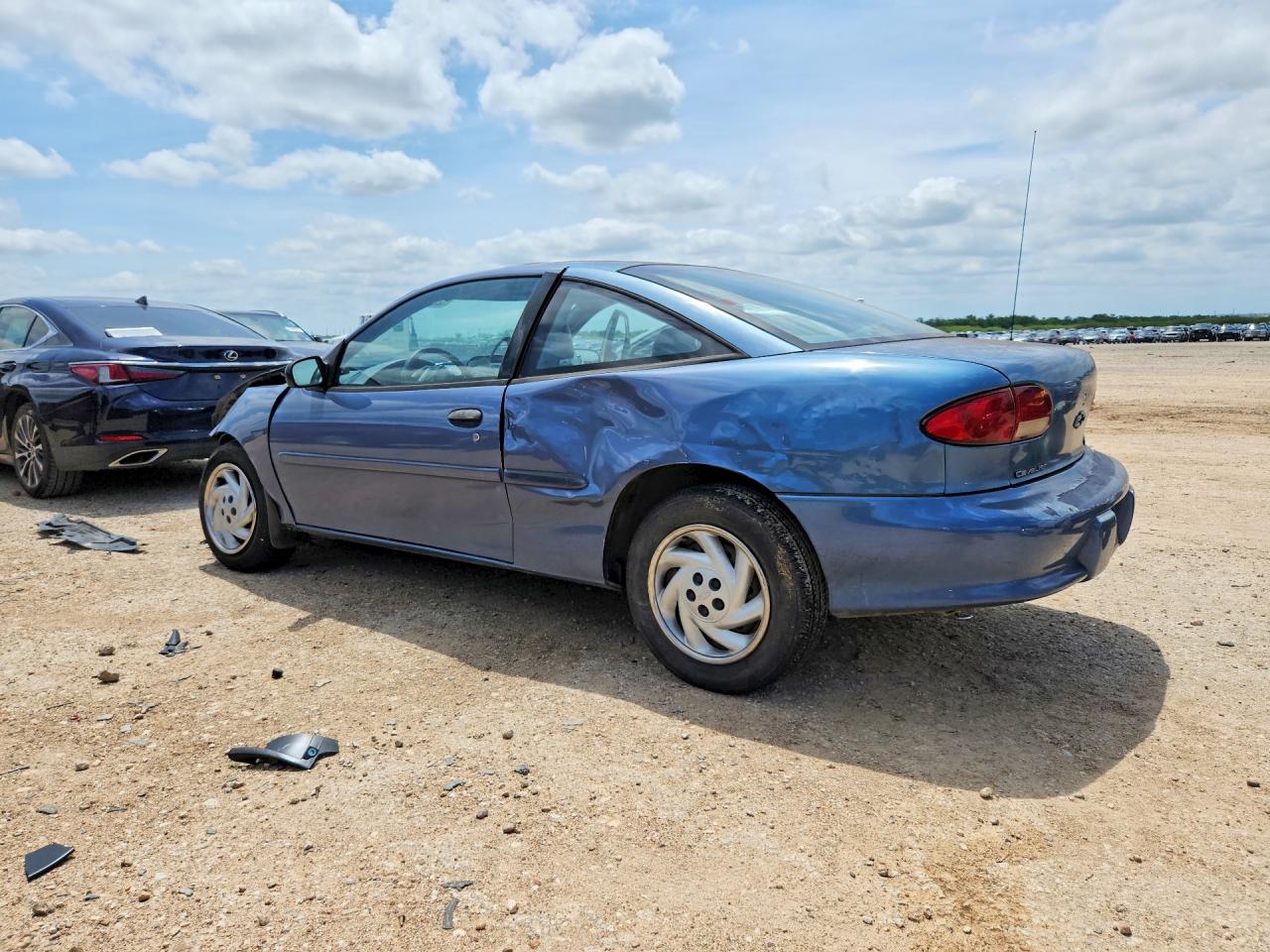 1997 Chevrolet Cavalier VIN 1G1JC1247VM159348 photo 2