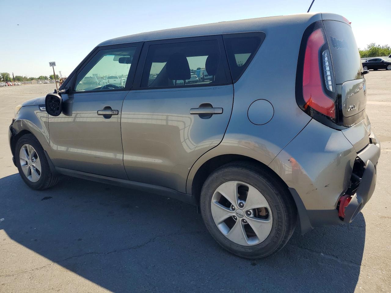 2015 Kia Soul VIN KNDJN2A23F7210268 photo 2