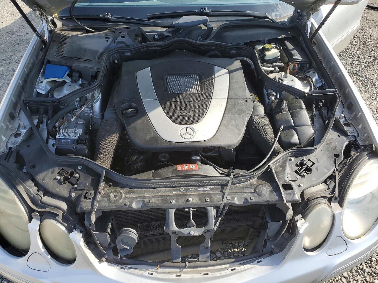 2007 Mercedes-Benz E-class VIN WDBUF56X87B031642 photo 11