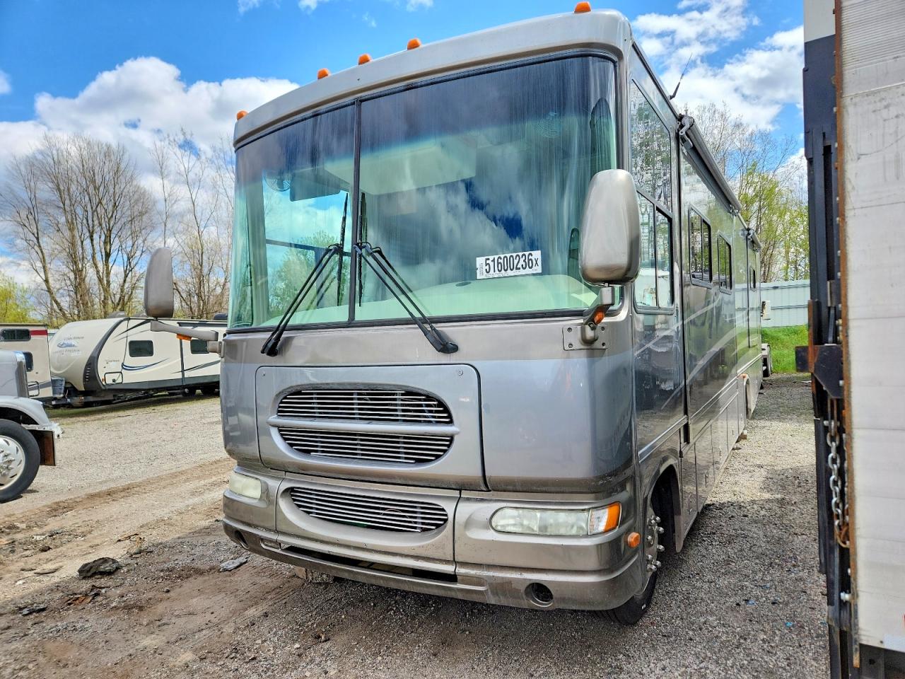 2003 GULF All other VIN 5B4MP67G833366557 photo 2