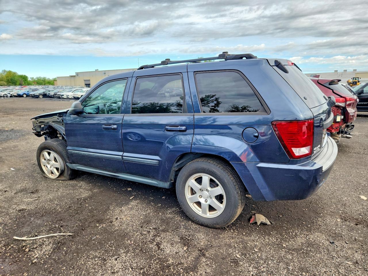 2008 Jep Cherokee VIN 1J8GR48K08C224468 photo 2