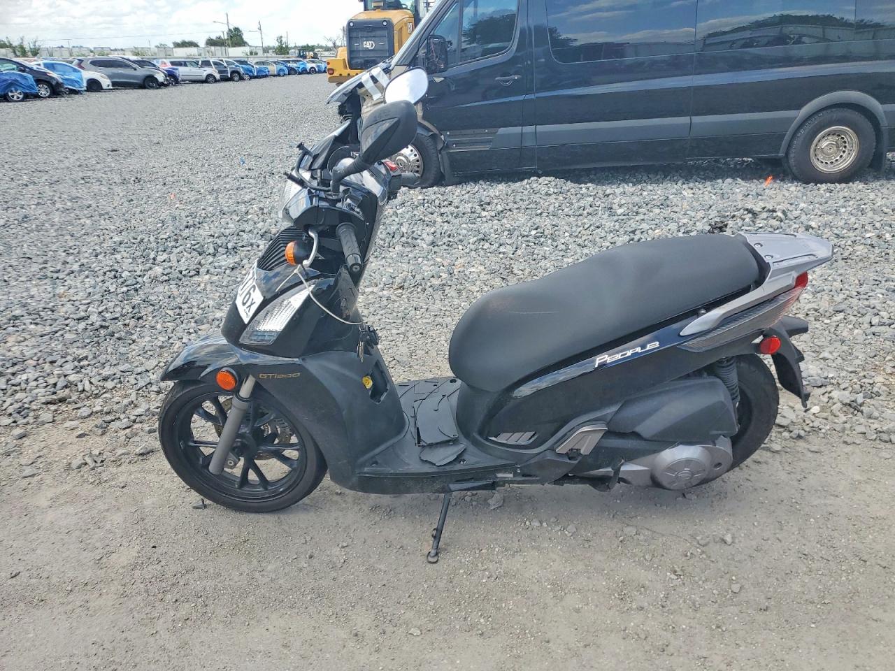 2014 KYMCO Scooter VIN RFBBFM295EB160559 photo 3
