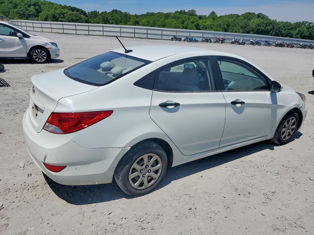 2012 Hyundai Accent VIN KMHCT4AE8CU054080 photo 3