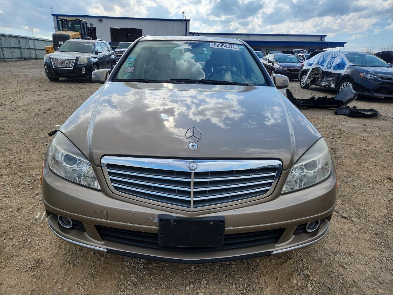 2010 Mercedes-Benz C class VIN WDDGF8BB2AR090071 photo 5