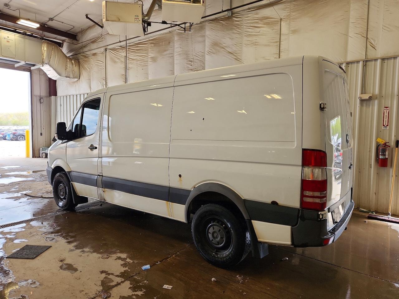 2016 MERCEDES Sprinter VIN WD3PE7DD3GP315408 photo 2