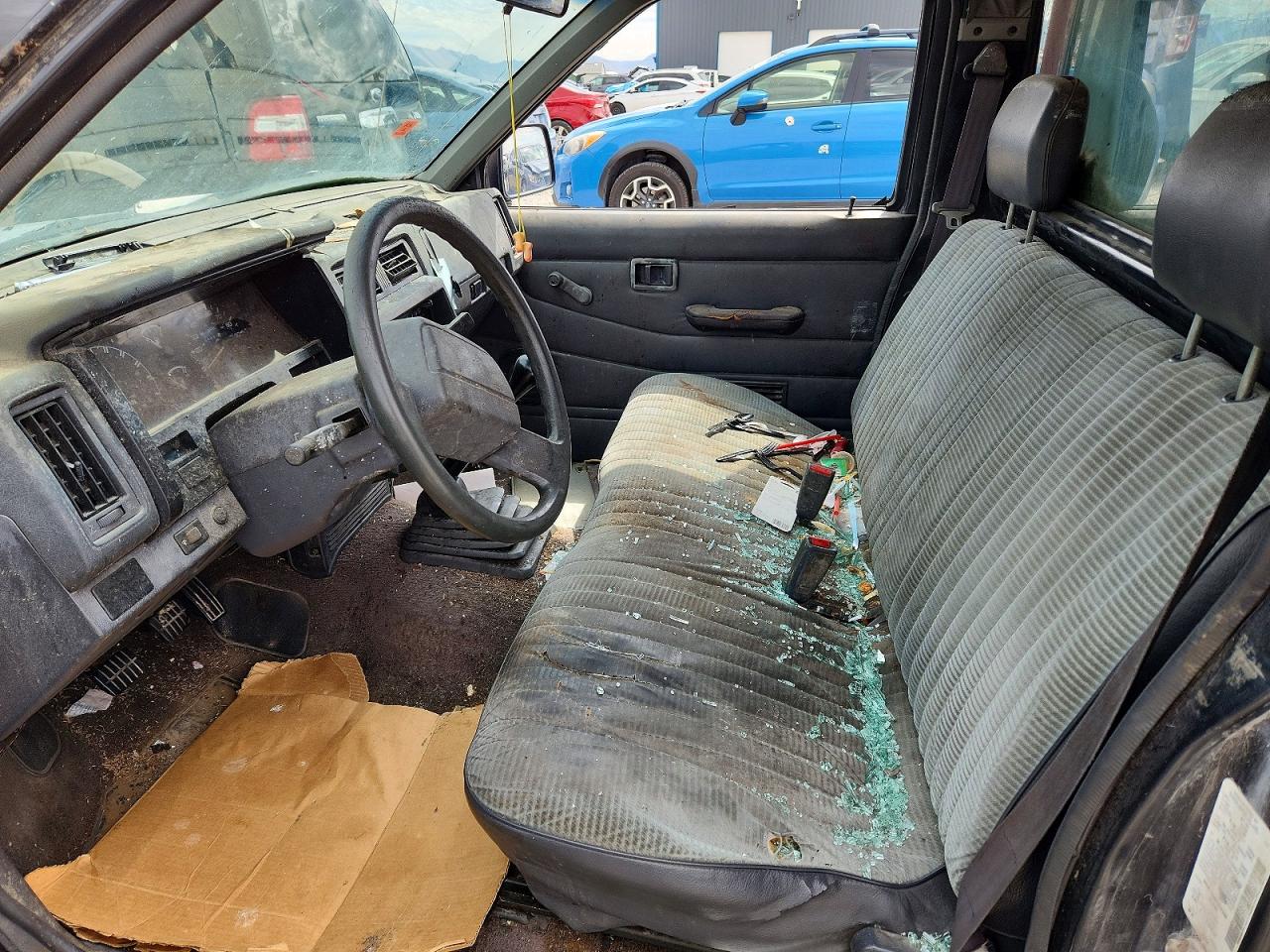 1993 Nissan Navara VIN 1N6SD11S9PC335900 photo 7