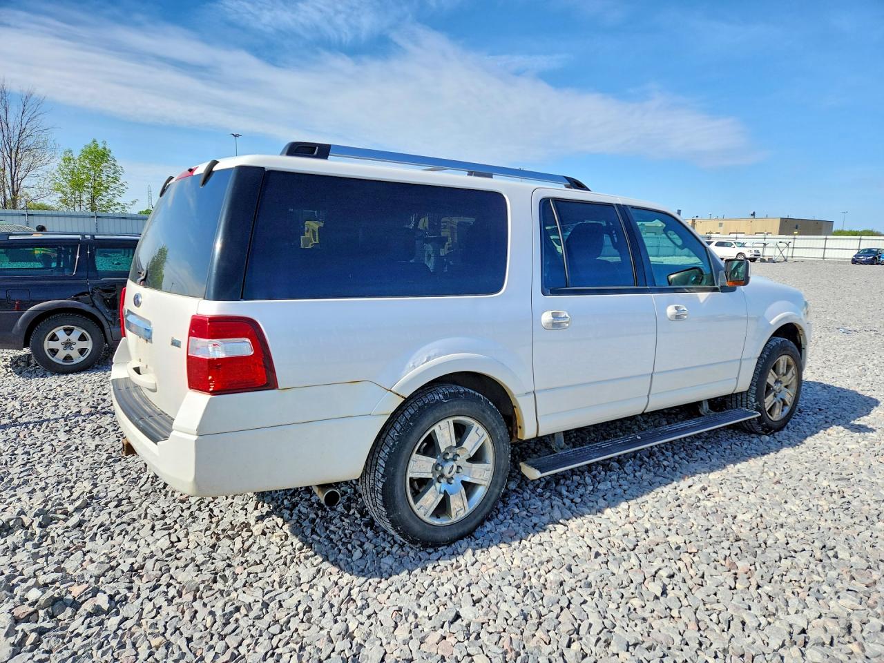 2010 Ford Expedition VIN 1FMJK2A58AEA64288 photo 3