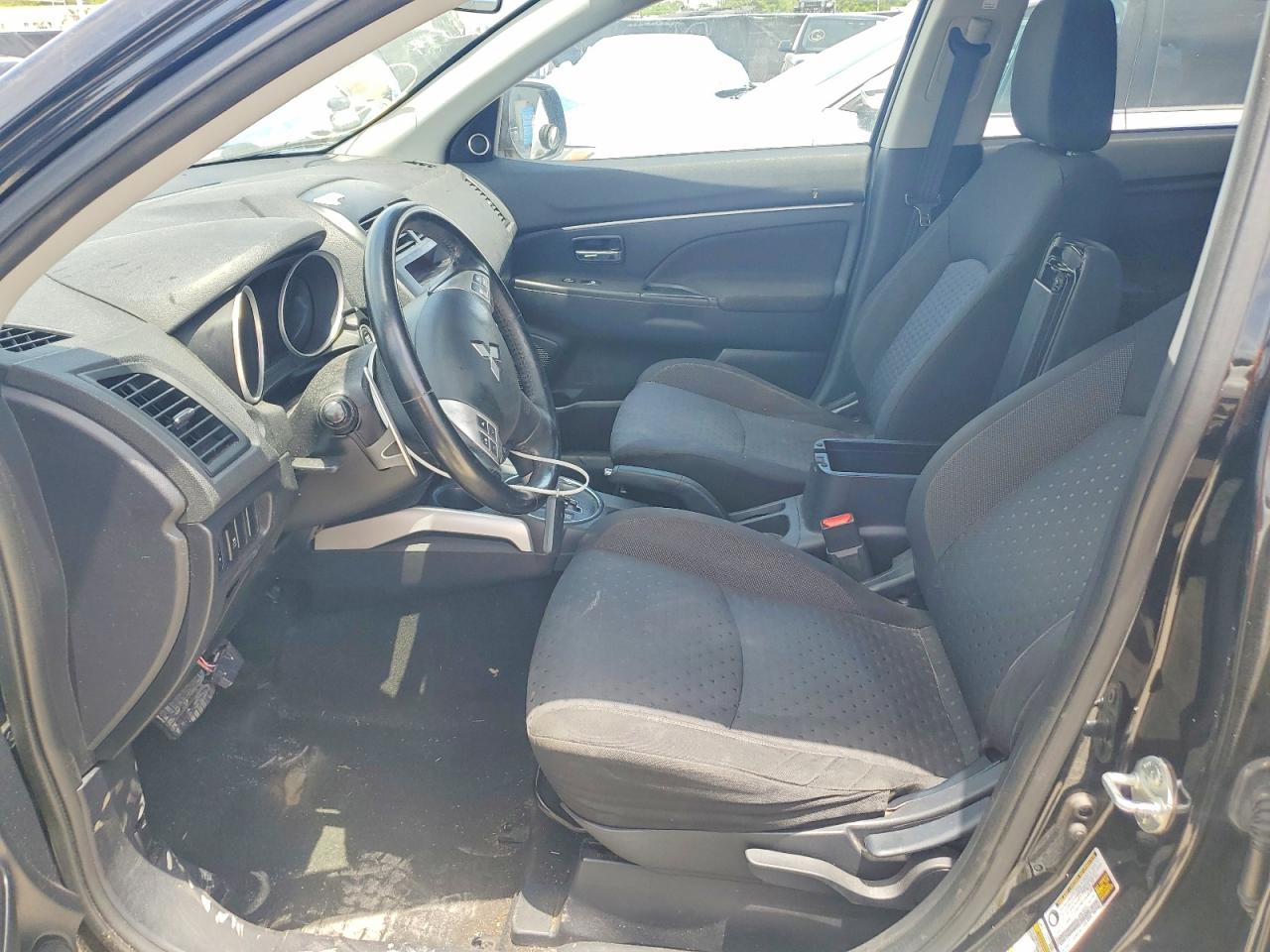 2011 Mitsubishi Outlander VIN JA4AP4AUXBZ015395 photo 7