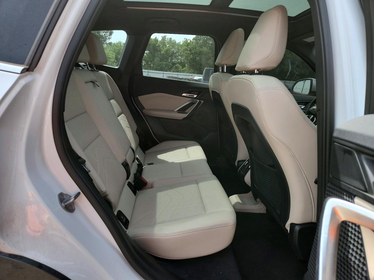 2024 BMW X1 VIN WBX73EF0XR5Y84297 photo 11