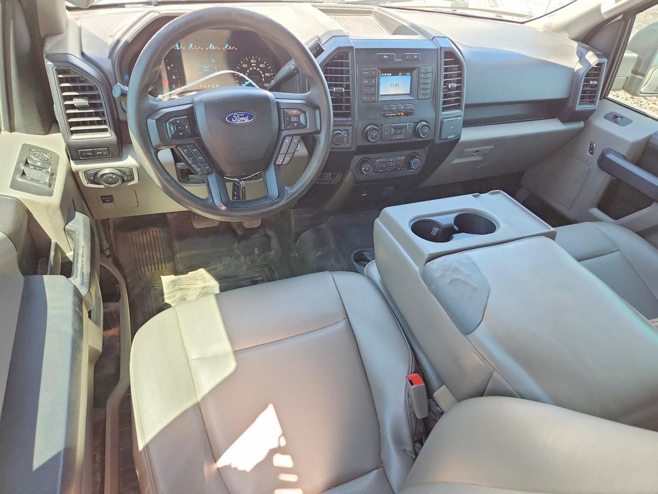 2019 Ford F150 VIN 1FTFX1E51KKC90868 photo 8
