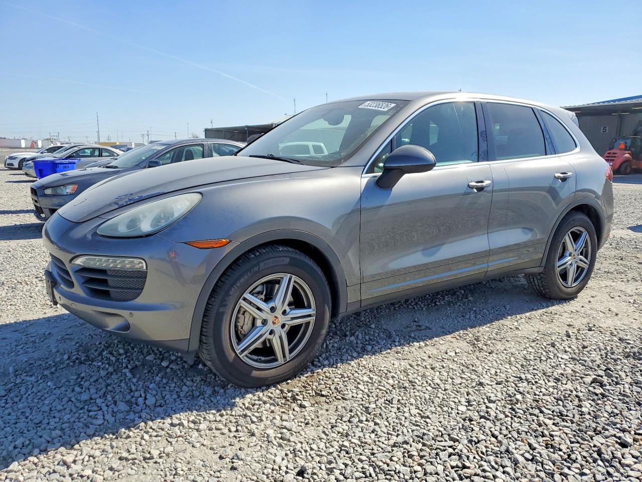2011 Porsche Cayenne VIN WP1AB2A20BLA42632 photo 1