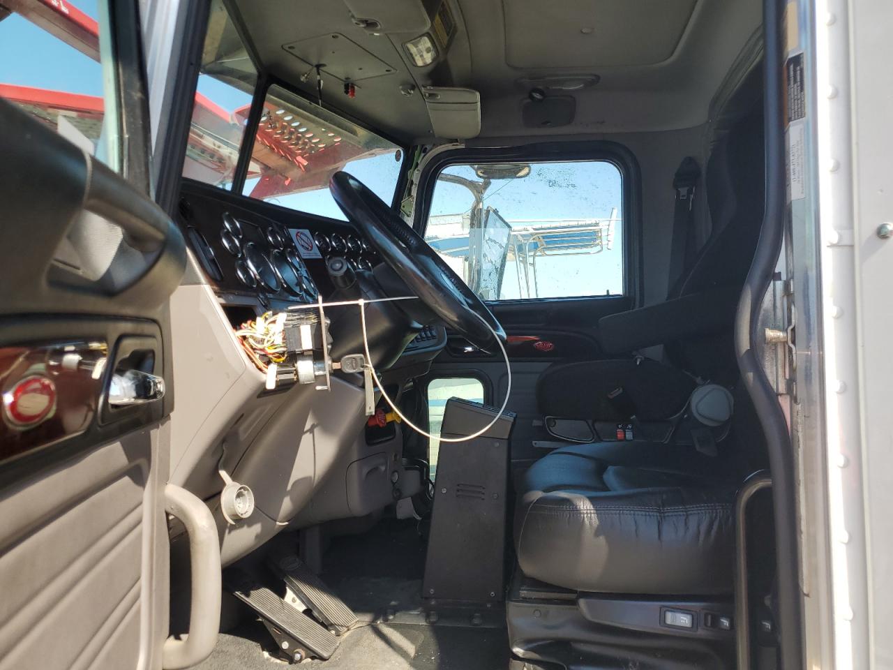 2019 PETERBILT All other VIN 1NPXLP9X3KD616844 photo 5