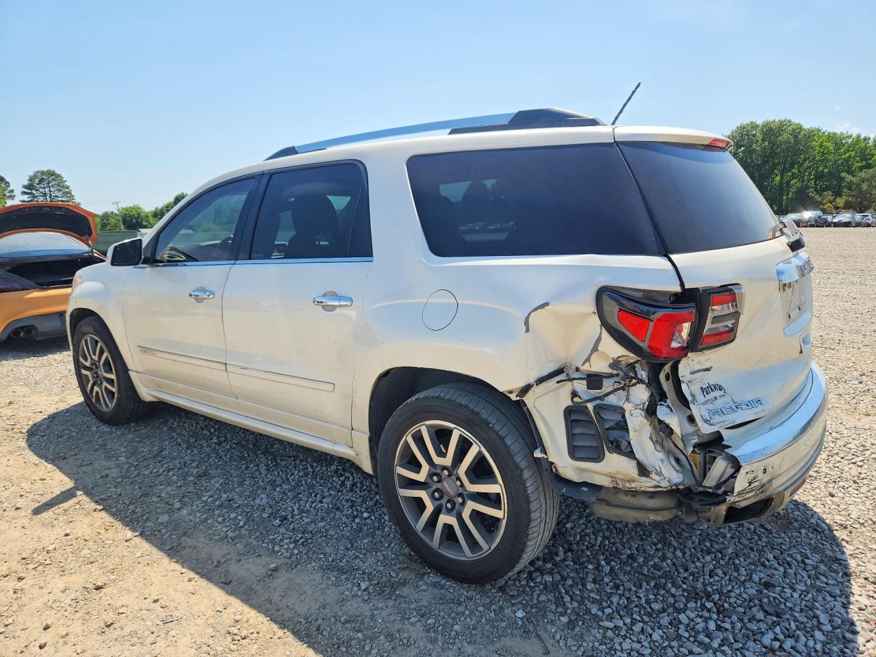 2014 GMC Acadia den VIN 1GKKRTKD0EJ325415 photo 2