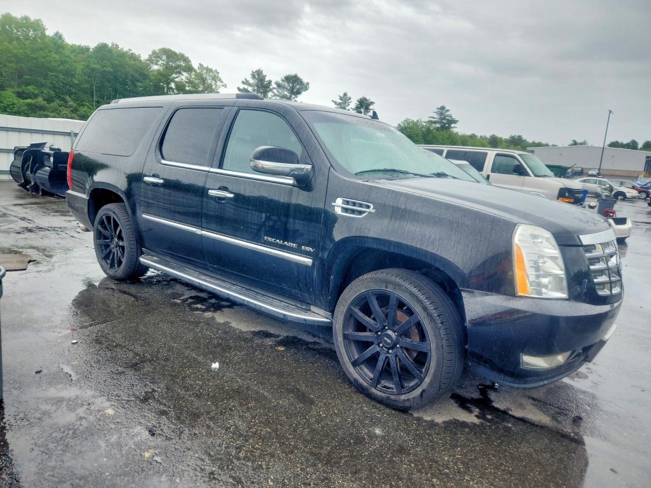 2011 Cadillac Escalade VIN 1GYS4HEF6BR127952 photo 4