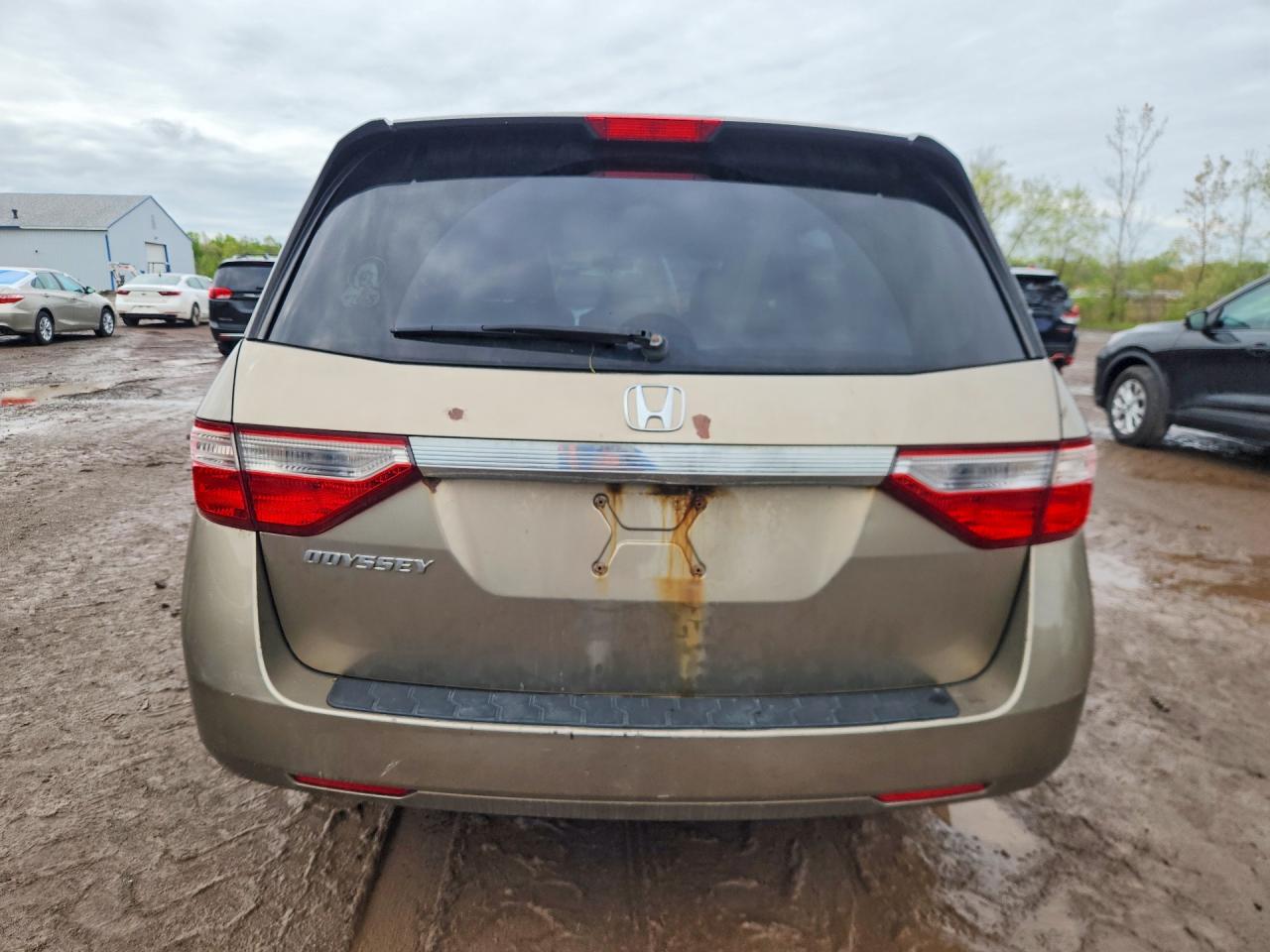 2011 Honda All models VIN 5FNRL5H4XBB028864 photo 6