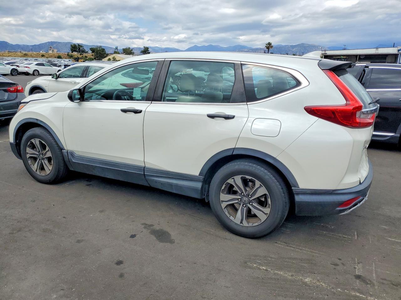 2018 Honda Crv VIN 2HKRW5H39JH423763 photo 2
