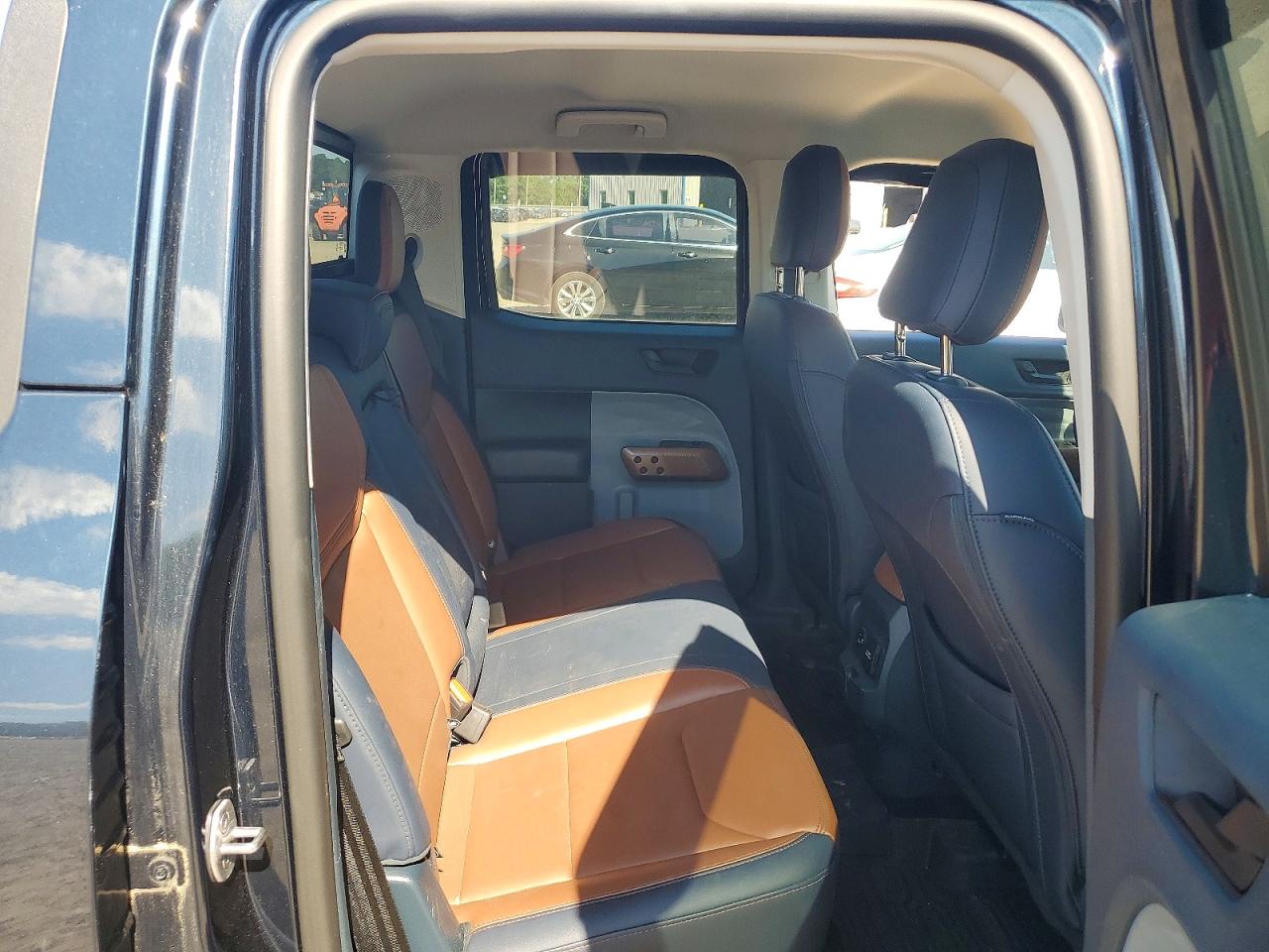 2023 Ford Maverick VIN 3FTTW8E36PRA27713 photo 10