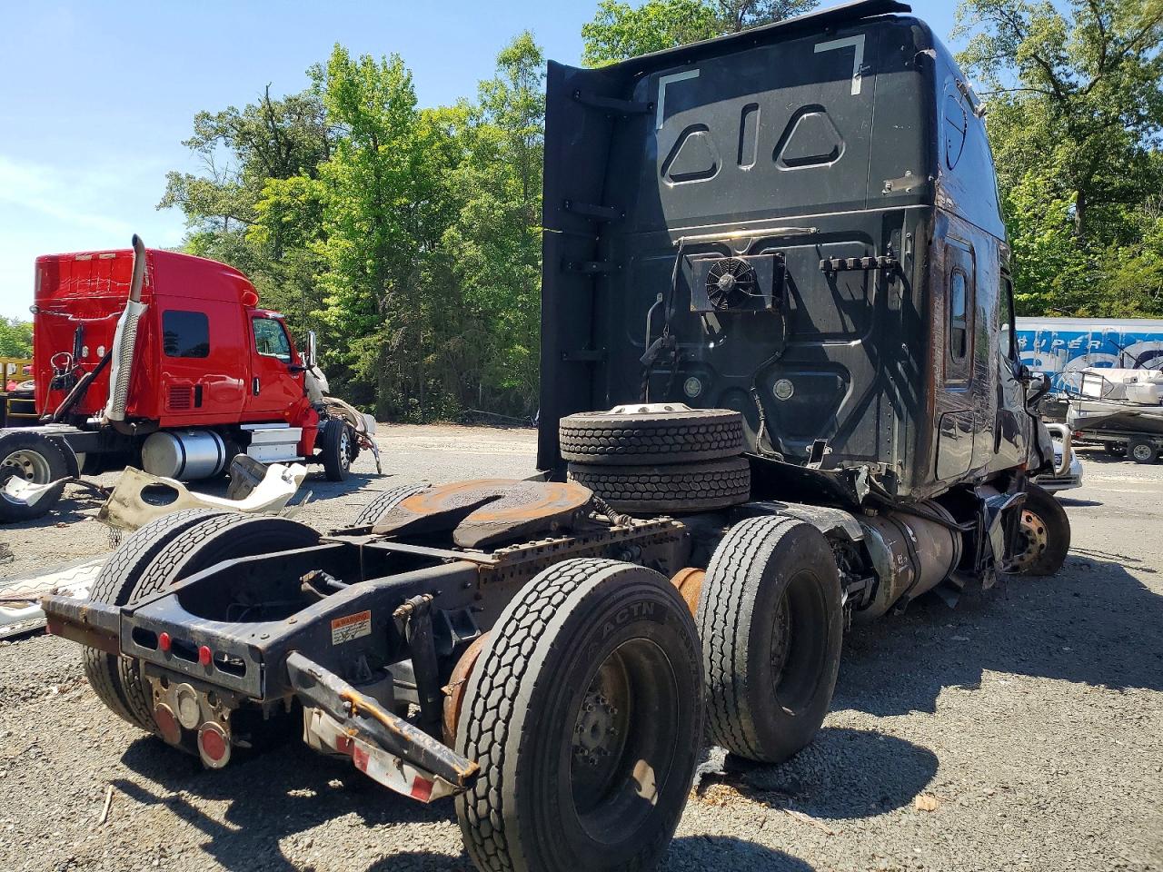 2022 FREIGHTLINER All other VIN 3AKJHHDRXNSNG7237 photo 4