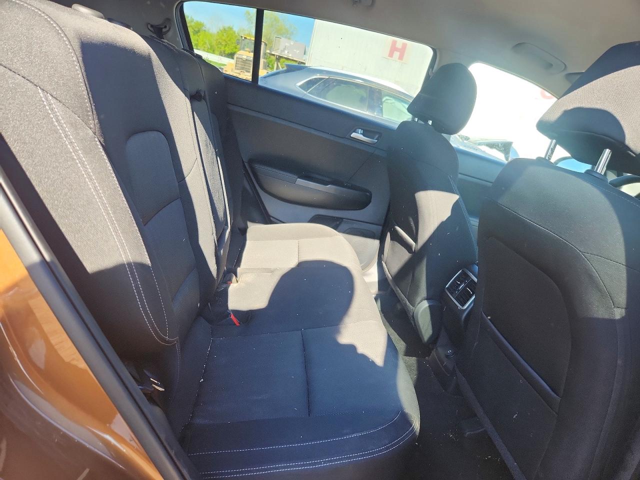 2019 Kia Sportage VIN KNDPM3AC4K7595927 photo 11