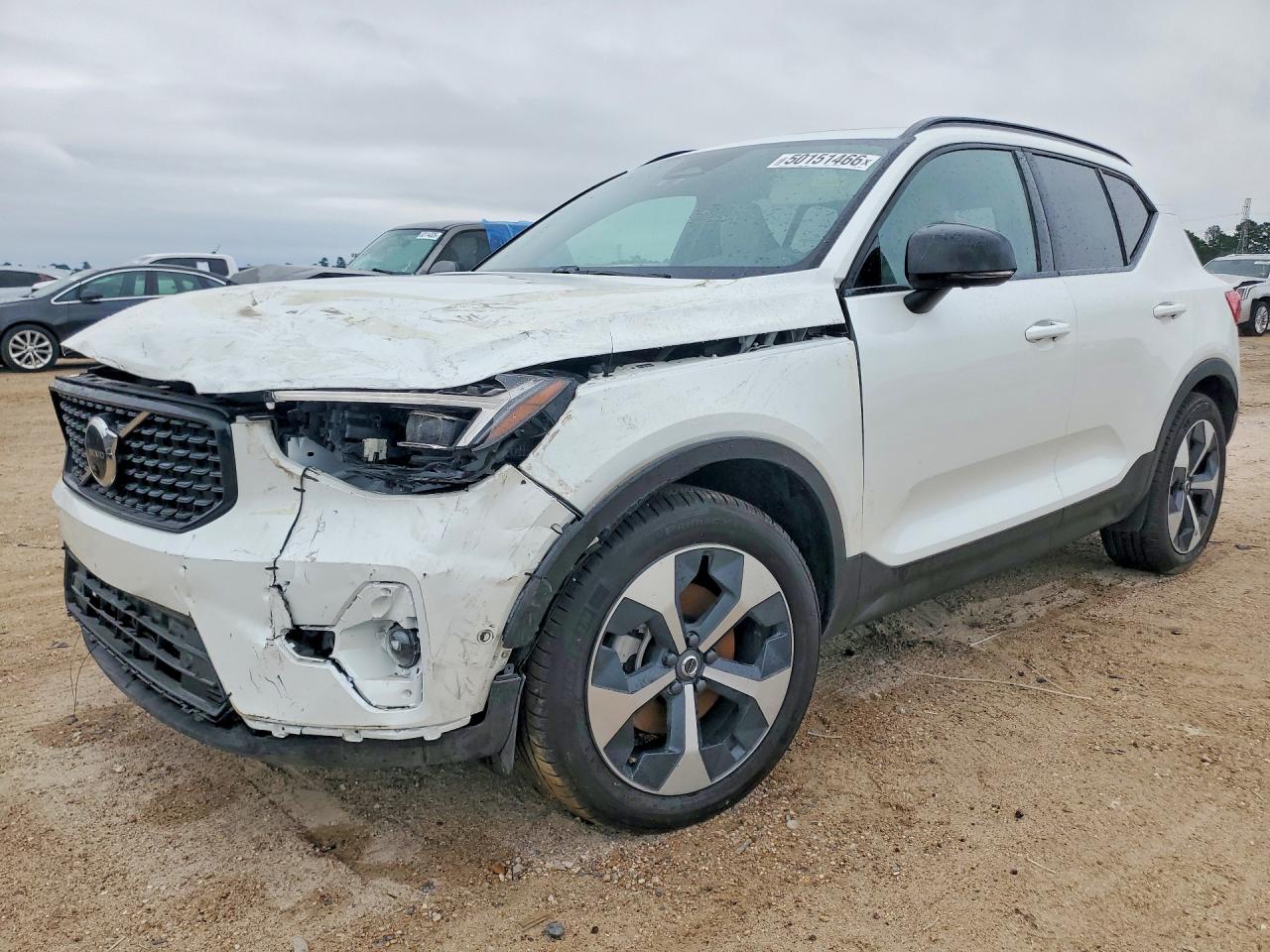 2026 Volvo Xc40 VIN YV4L12UC0T2700326 photo 1