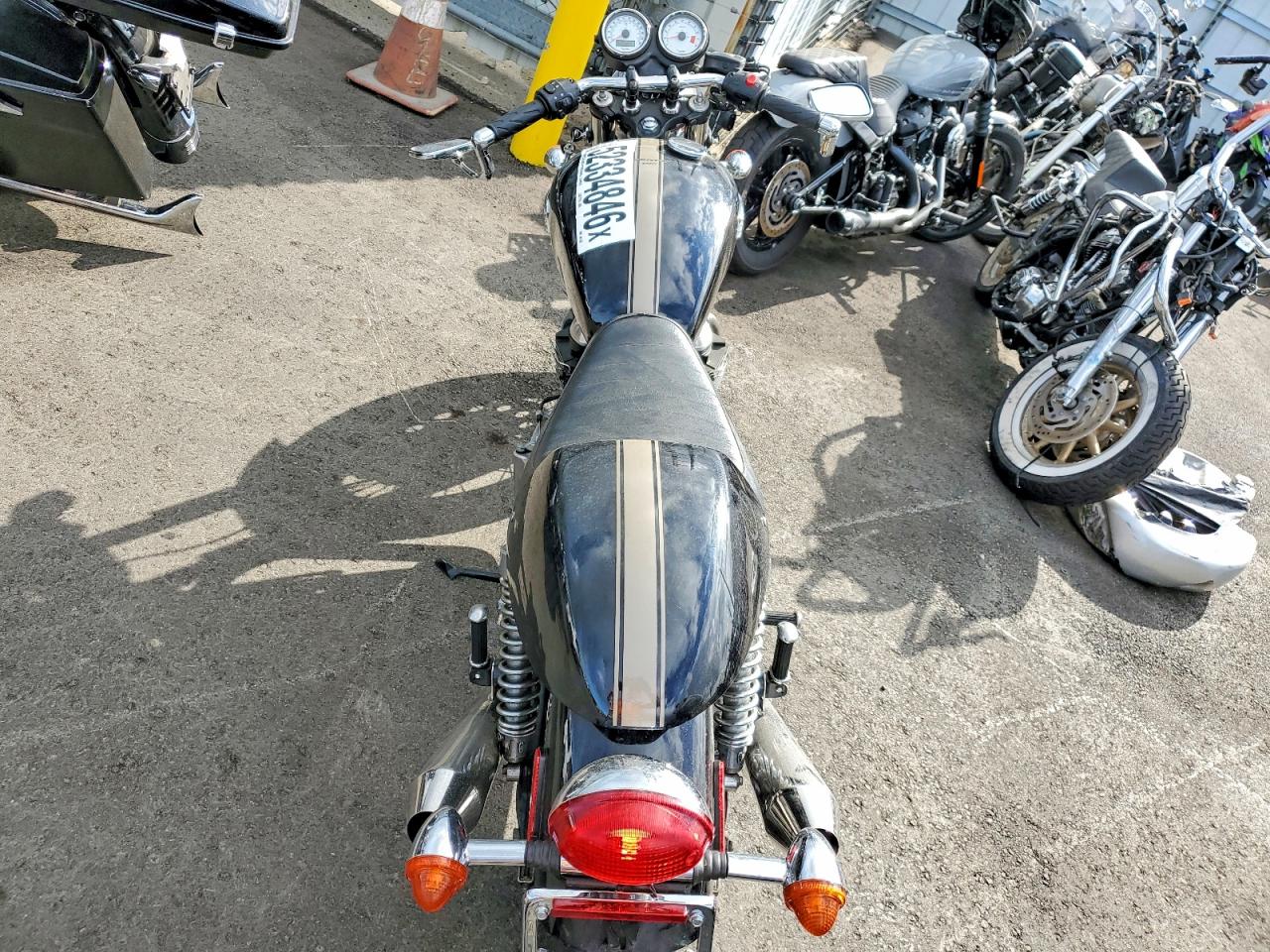 2011 TRIUMPH Thruxton VIN SMT920K14BT481557 photo 6