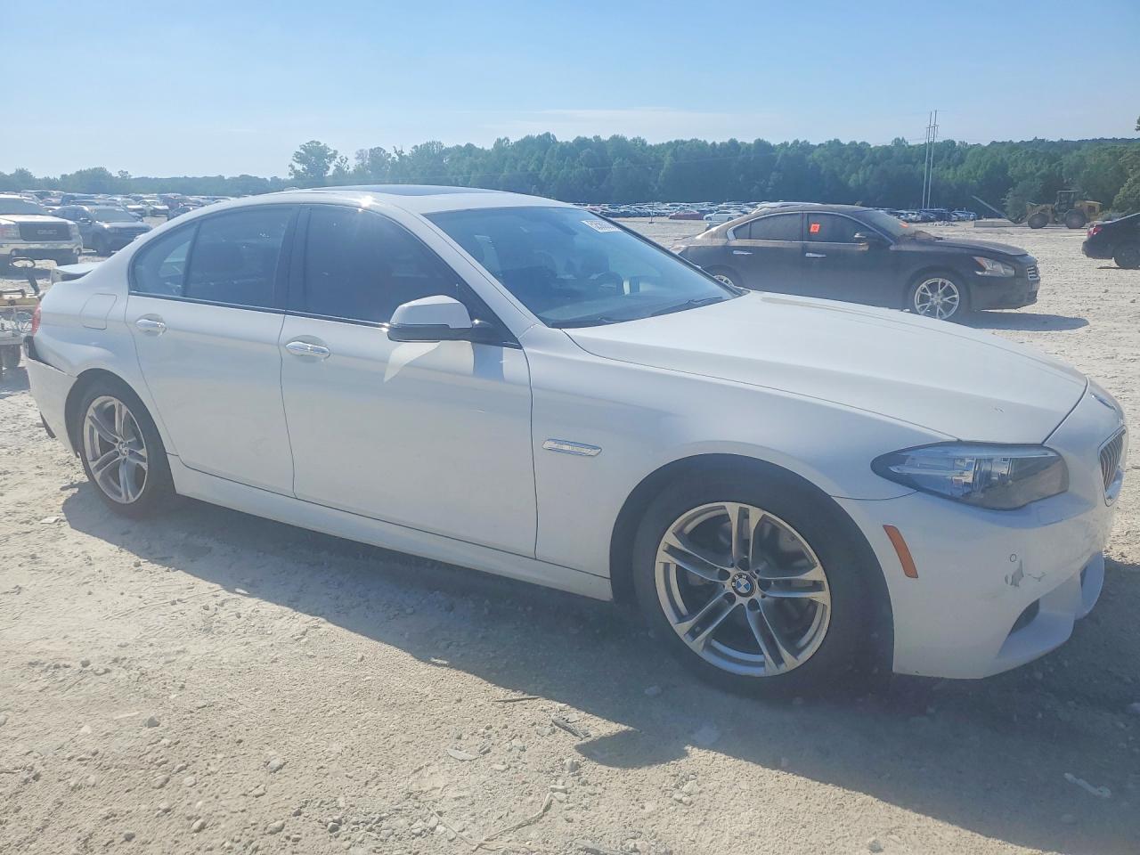 2015 BMW 5 series VIN WBA5A5C51FD516535 photo 4