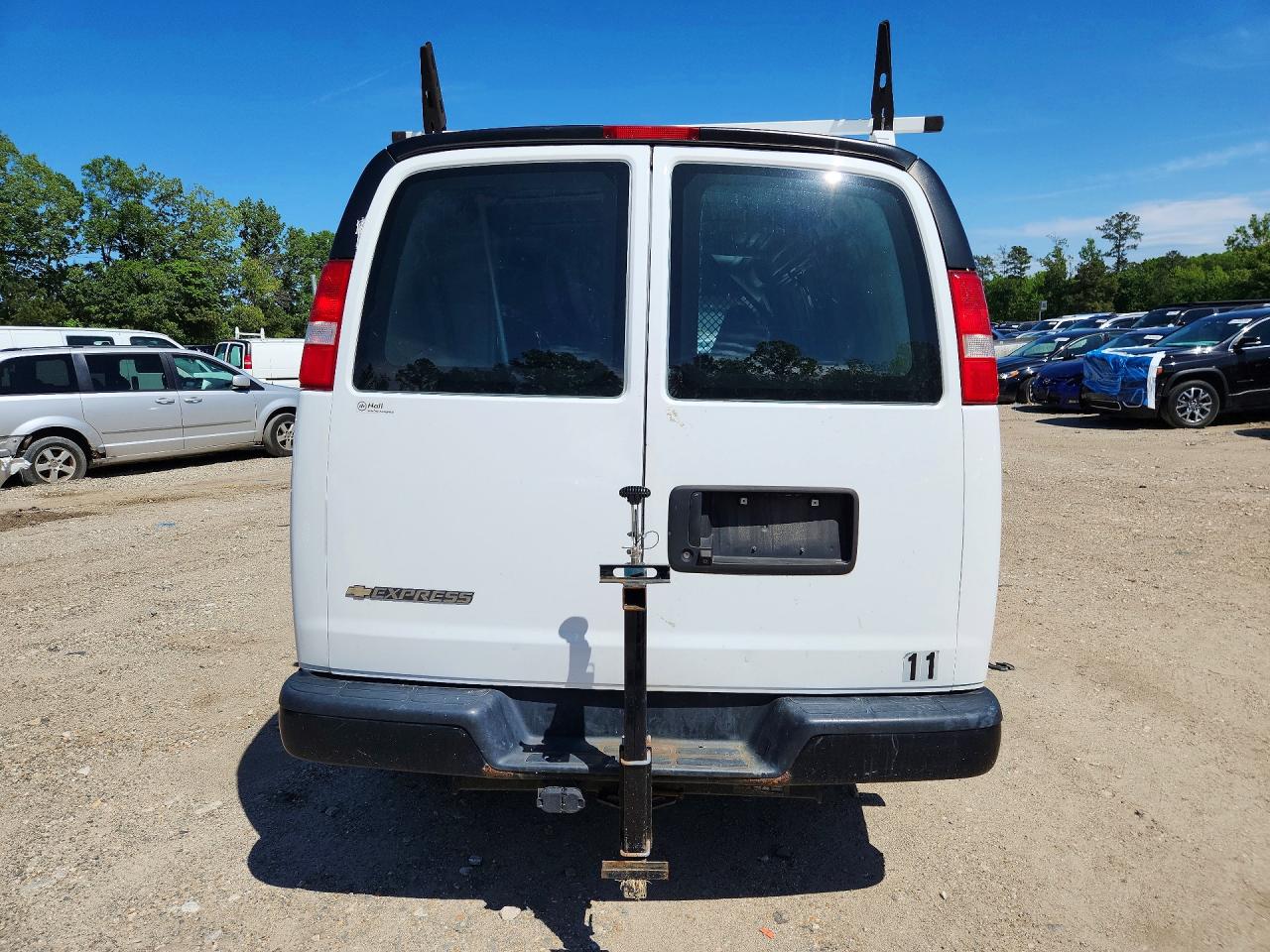 2021 Chevrolet Express 25 VIN 1GCWGAFP5M1249197 photo 6