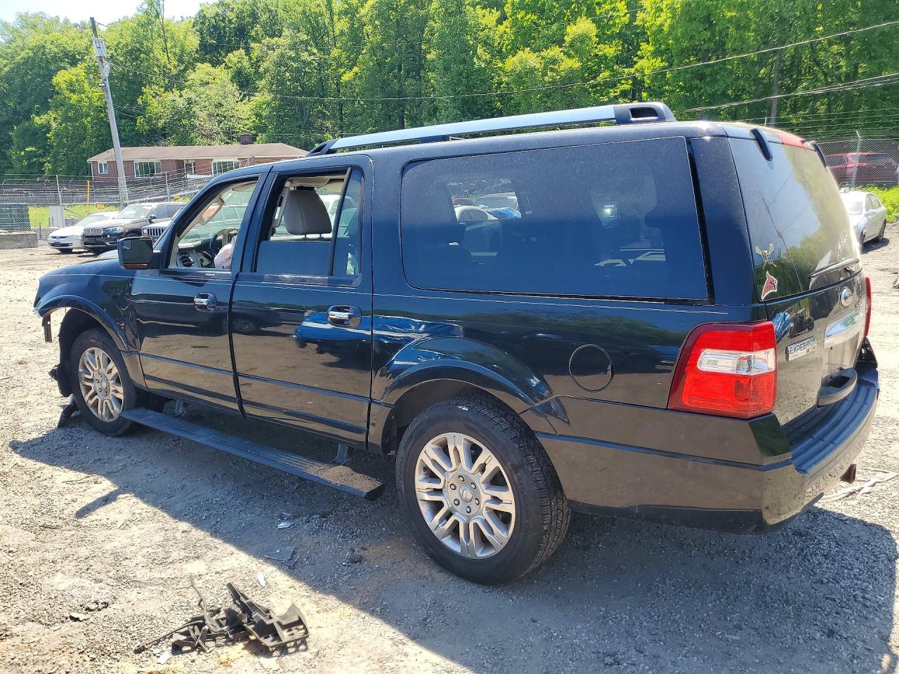 2013 Ford Expedition VIN 1FMJK2A55DEF69001 photo 2