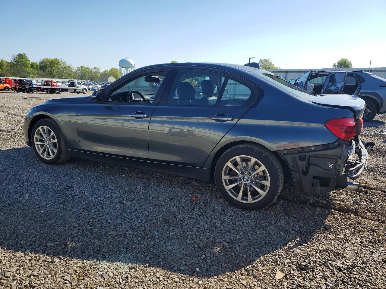 2017 BMW 3 series VIN WBA8E5G57HNU22670 photo 2