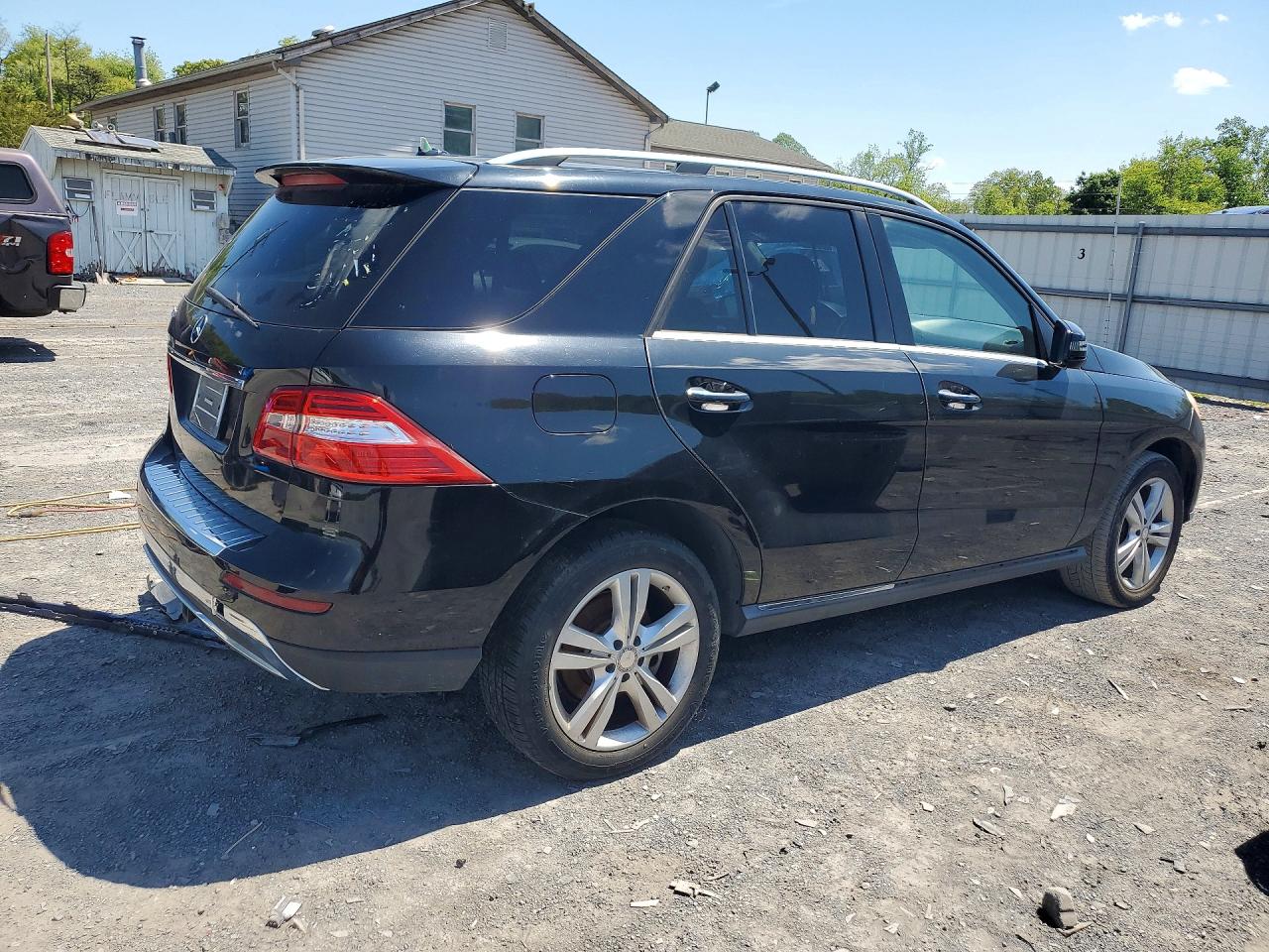 2015 Mercedes-Benz M-class VIN 4JGDA5JB5FA514467 photo 3