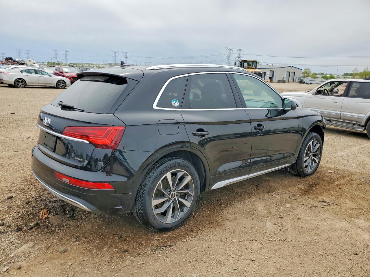 2021 Audi Q5 VIN WA1BAAFY6M2024963 photo 3