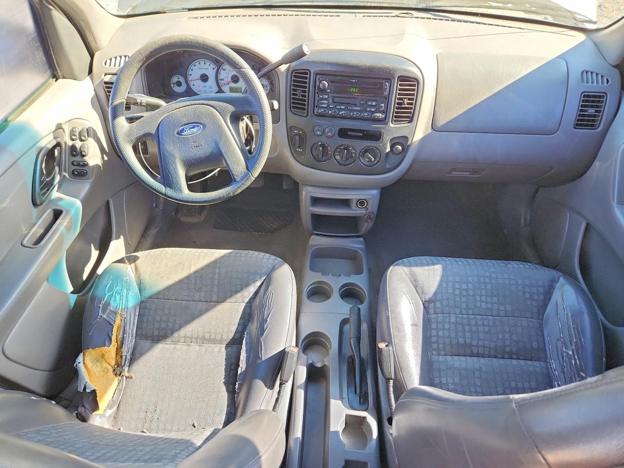 2001 FORD Escape VIN 1FMYU02171KA68598 photo 8