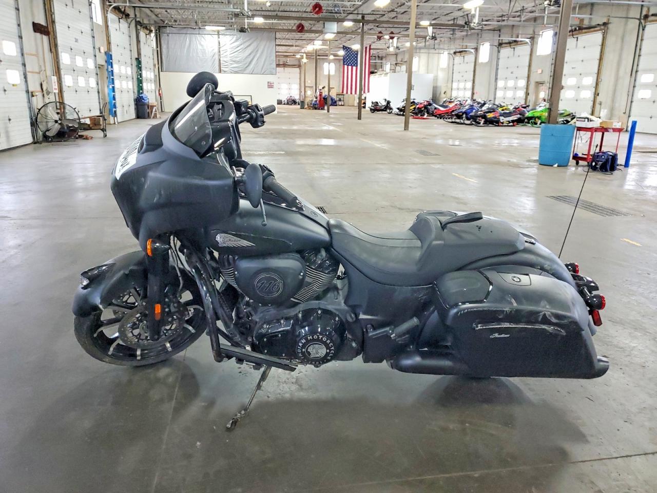 2024 INDIAN Motorcycle VIN 56KTC9BB5R3429552 photo 3
