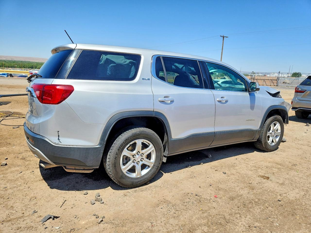 2018 GMC Acadia VIN 1GKKNKLA7JZ225916 photo 3