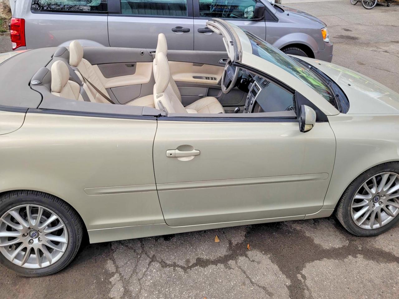 2007 VOLVO C70 VIN YV1MC68247J020946 photo 11