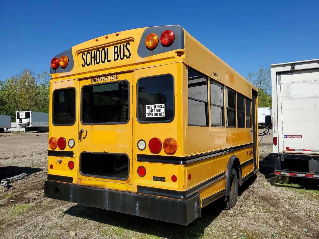 2010 Thomas Express VIN 1GB6G2A68A1134307 photo 4