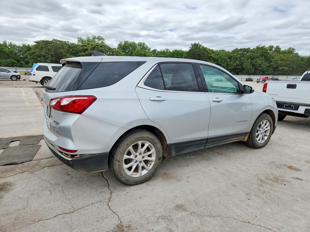 2019 CHEV Equinox VIN 3GNAXKEV7KL167923 photo 3
