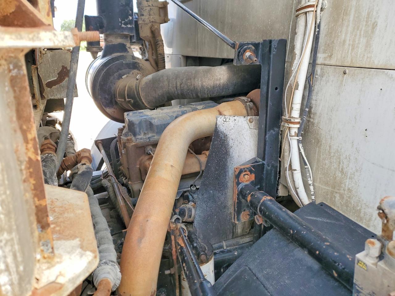 2002 MACK Mr6905 VIN 1M2K194Y92M019969 photo 9