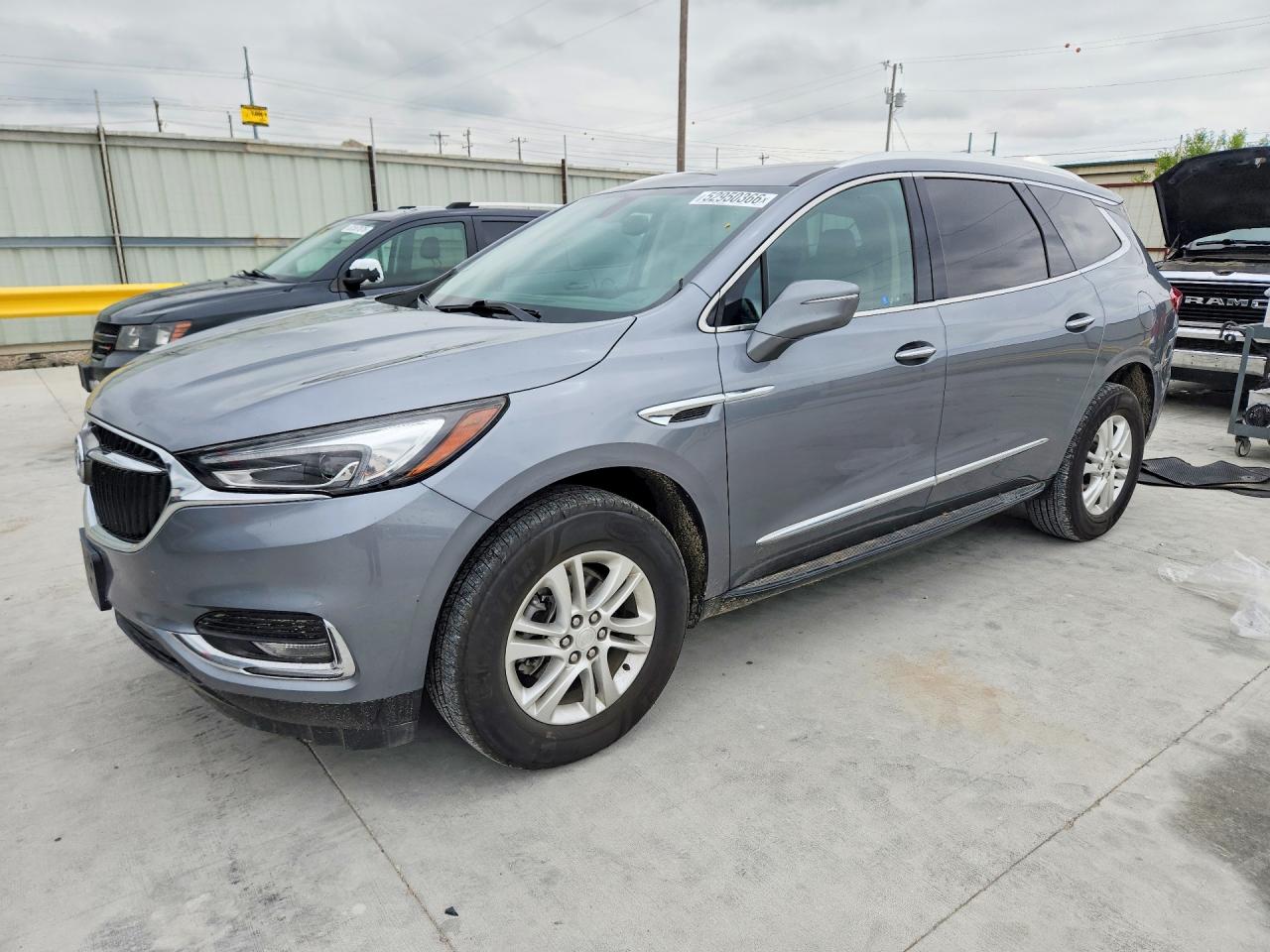 2021 Buick Enclave VIN 5GAERBKW0MJ182115 photo 1