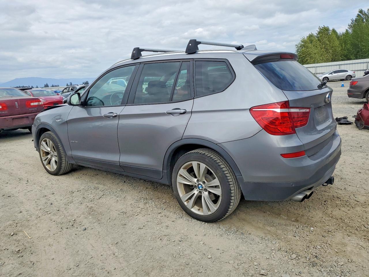 2015 BMW X3 VIN 5UXWX9C55F0D48565 photo 2
