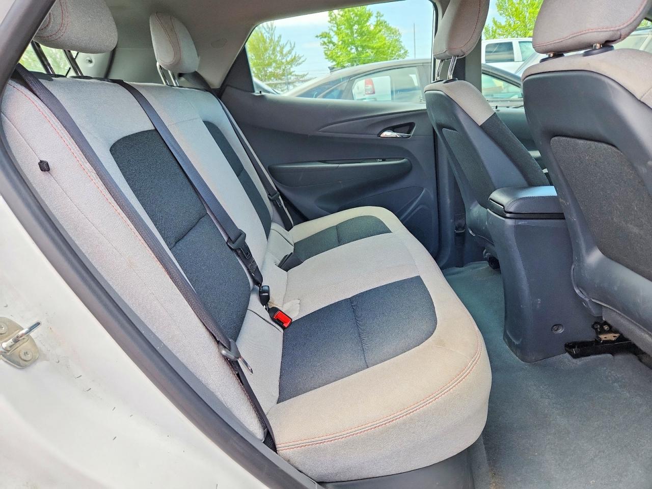 2018 Chevrolet Bolt VIN 1G1FW6S05J4118525 photo 10