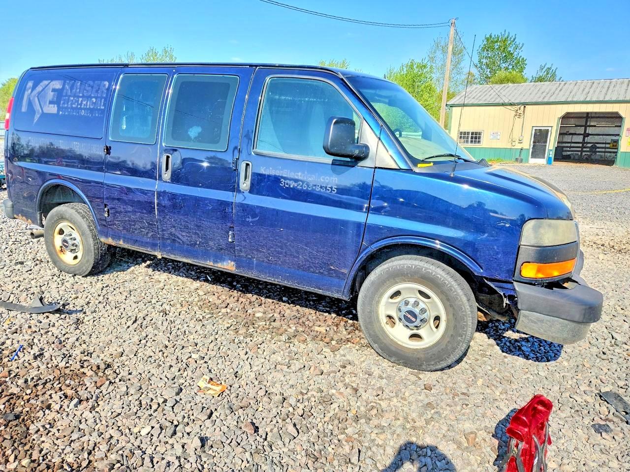 2014 GMC Savana VIN 1GTZ7TCG0E1190719 photo 4