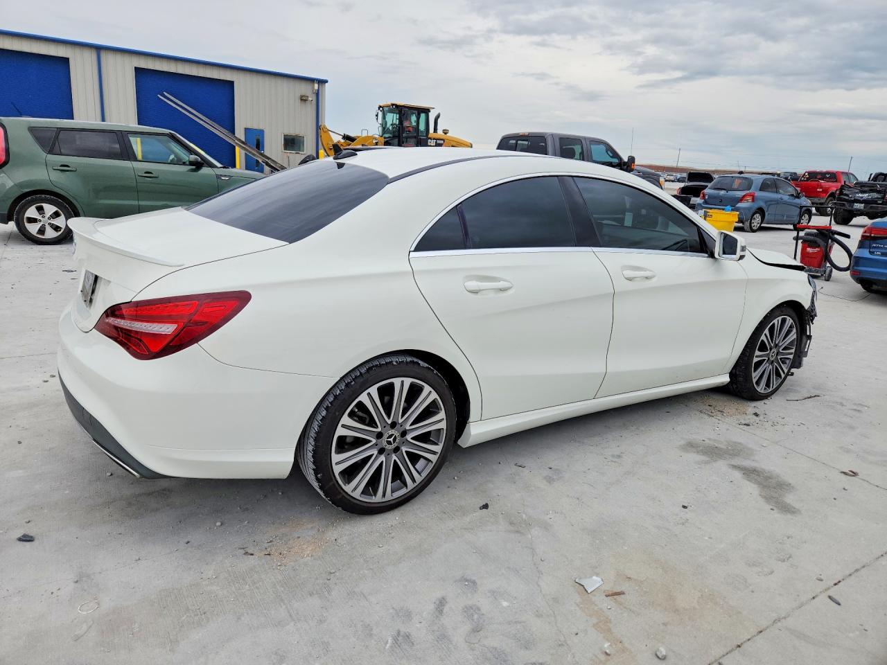 2018 MERCEDES-BENZ Cla-class VIN WDDSJ4EB5JN592836 photo 3