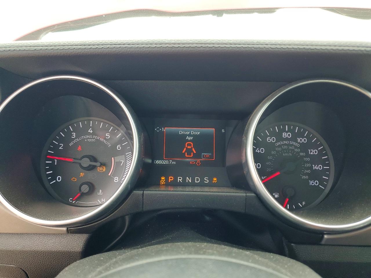 2018 Ford Mustang VIN 1FA6P8TH4J5181216 photo 9