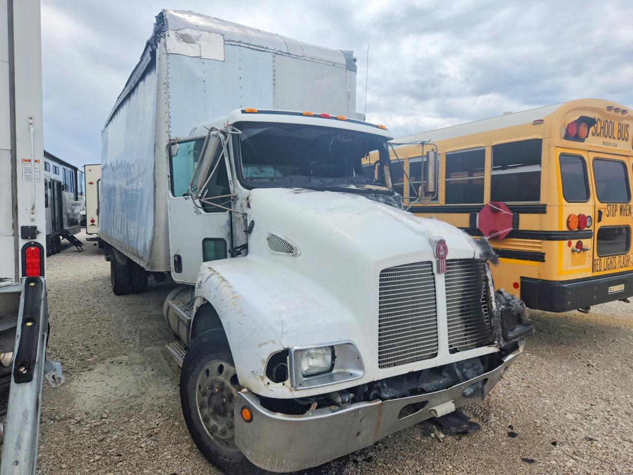 2005 KENWORTH All models VIN 2NKMHZ6X25M074466 photo 4