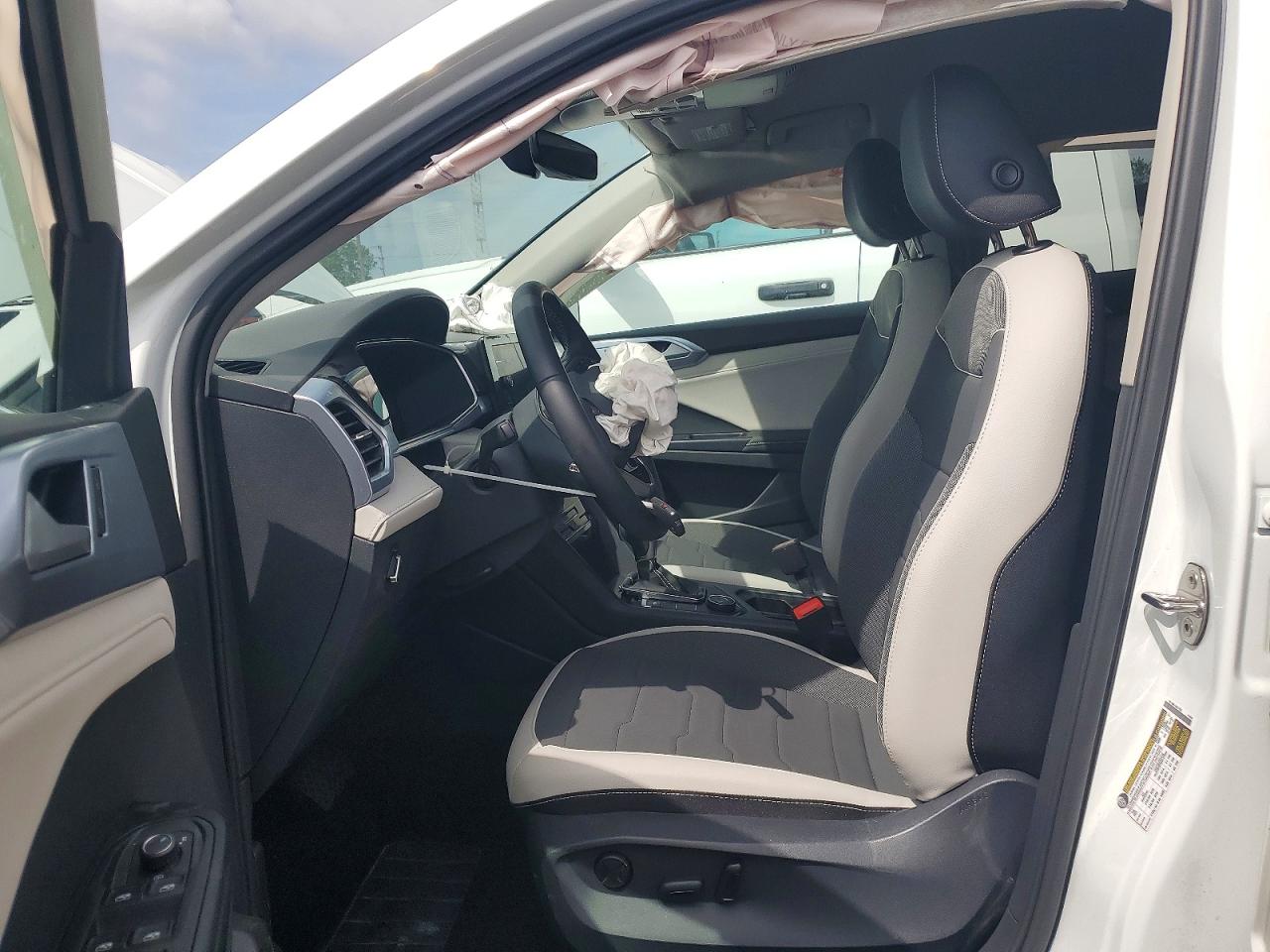 2026 Volkswagen All other VIN 3VVUC7B25TM022742 photo 7