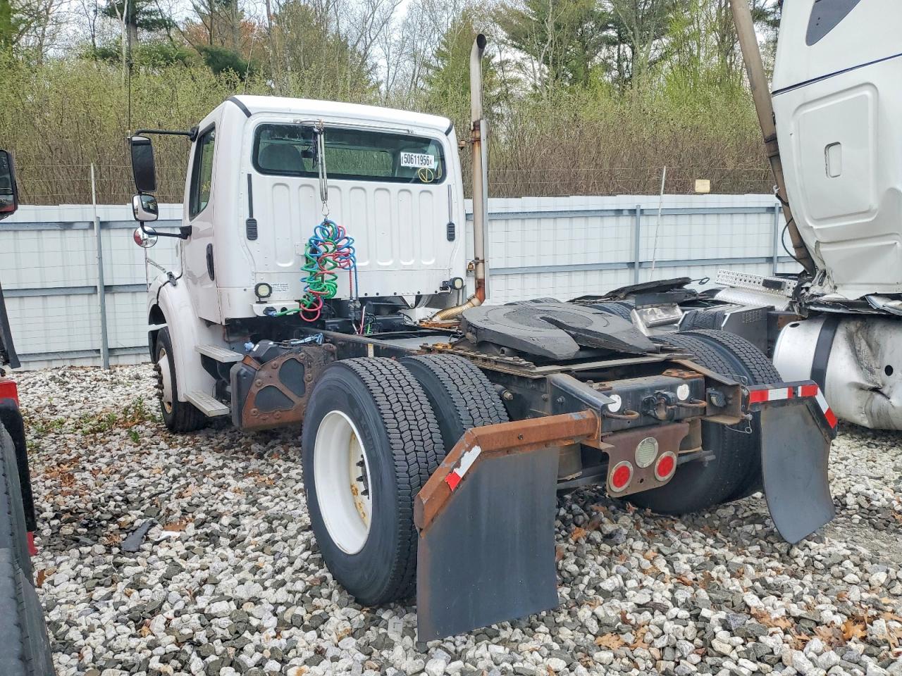 2015 FREIGHTLINER All other VIN 1FUBC5CY8FHGK0812 photo 3