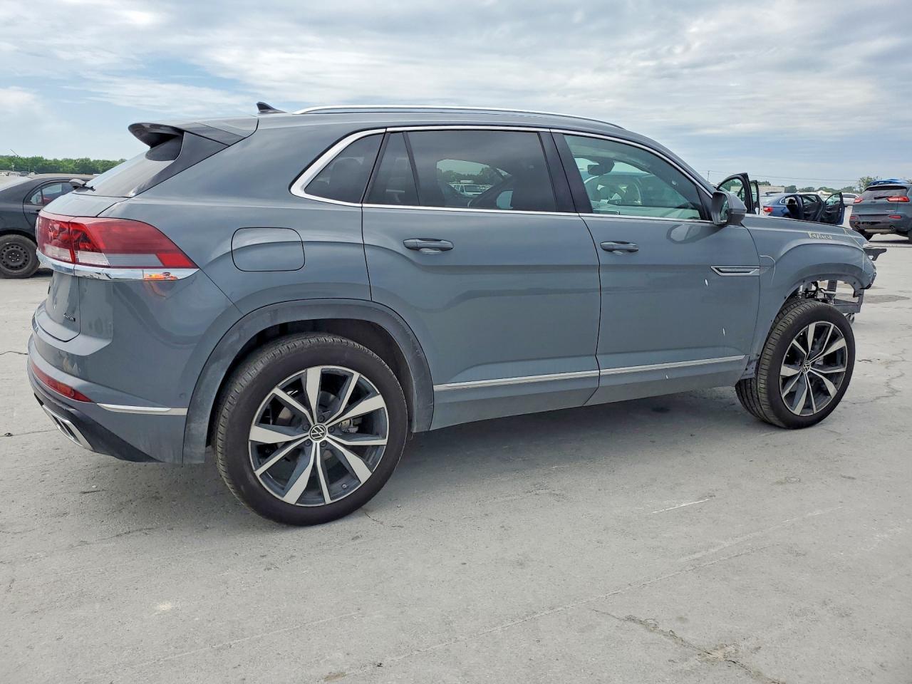 2026 Volkswagen Atlas VIN 1V2FC2CA9TC200717 photo 3