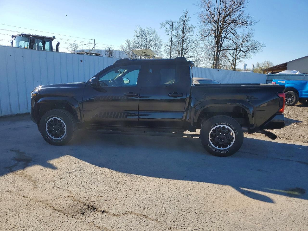 2026 Toyota Tacoma VIN 3TMLB5JNXTM210511 photo 12