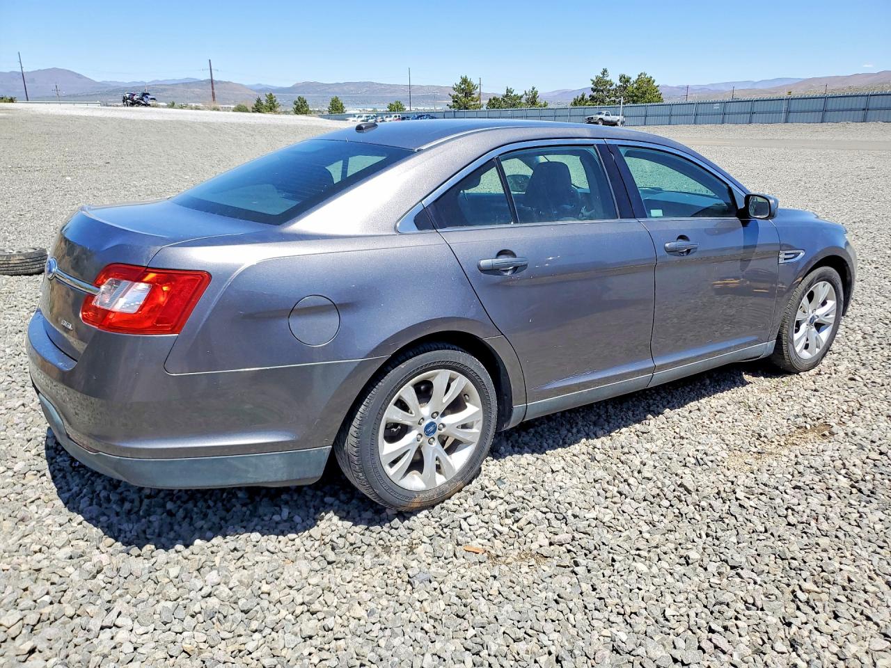 2011 Ford Taurus VIN 1FAHP2EW7BG160075 photo 3